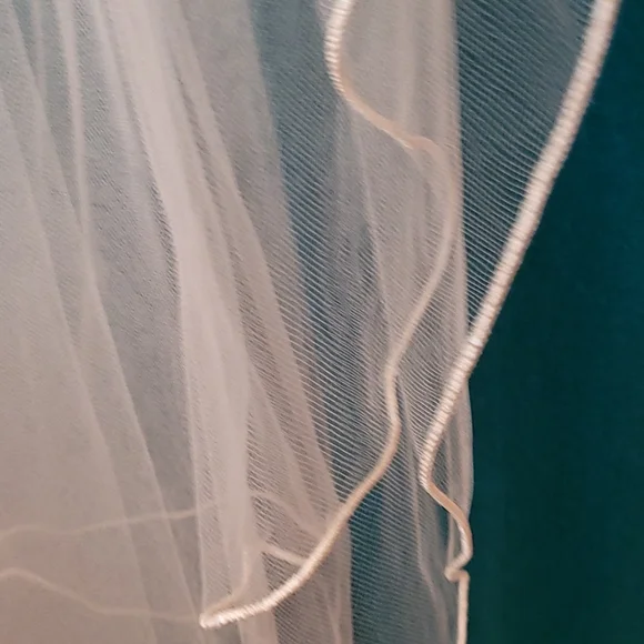Wedding veil - Picture 10 of 10